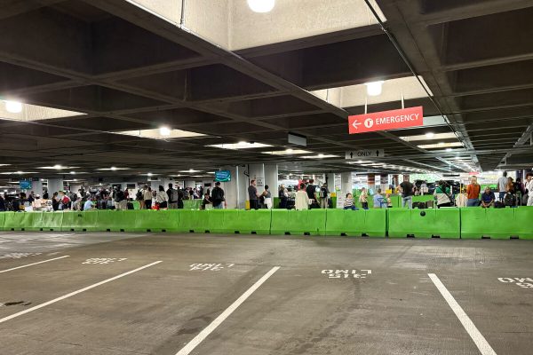 Rideshare vs Town Car for SeaTac: Which Option Makes More Sense?